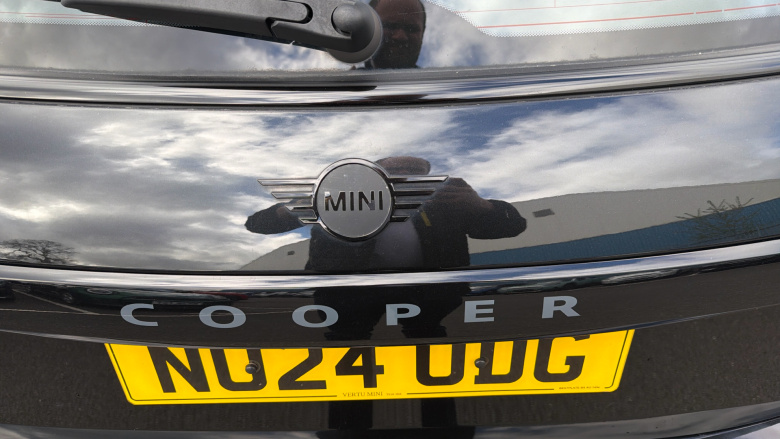 MINI Cooper 1.5 C Sport 3dr Auto Petrol Hatchback